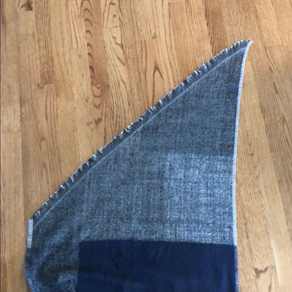 Blanket Scarf - Picture 5 of 5